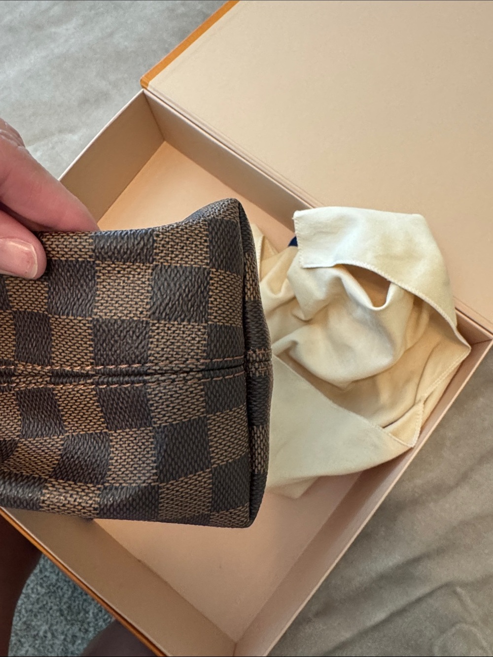 Authentic Louis Vuitton Damiere Graceful PM - Picture 11 of 16